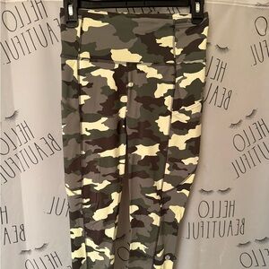 lululemon athletica Womens Green Camo Leggings